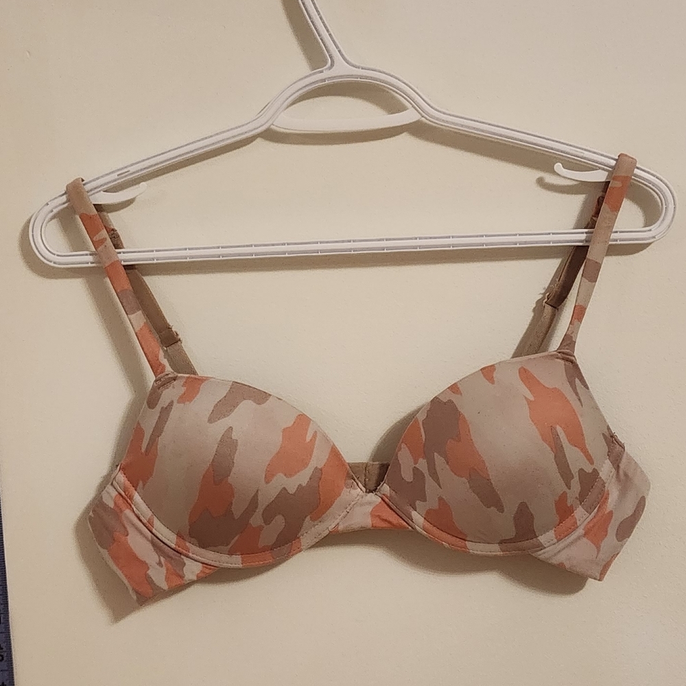 Wireless push up bra